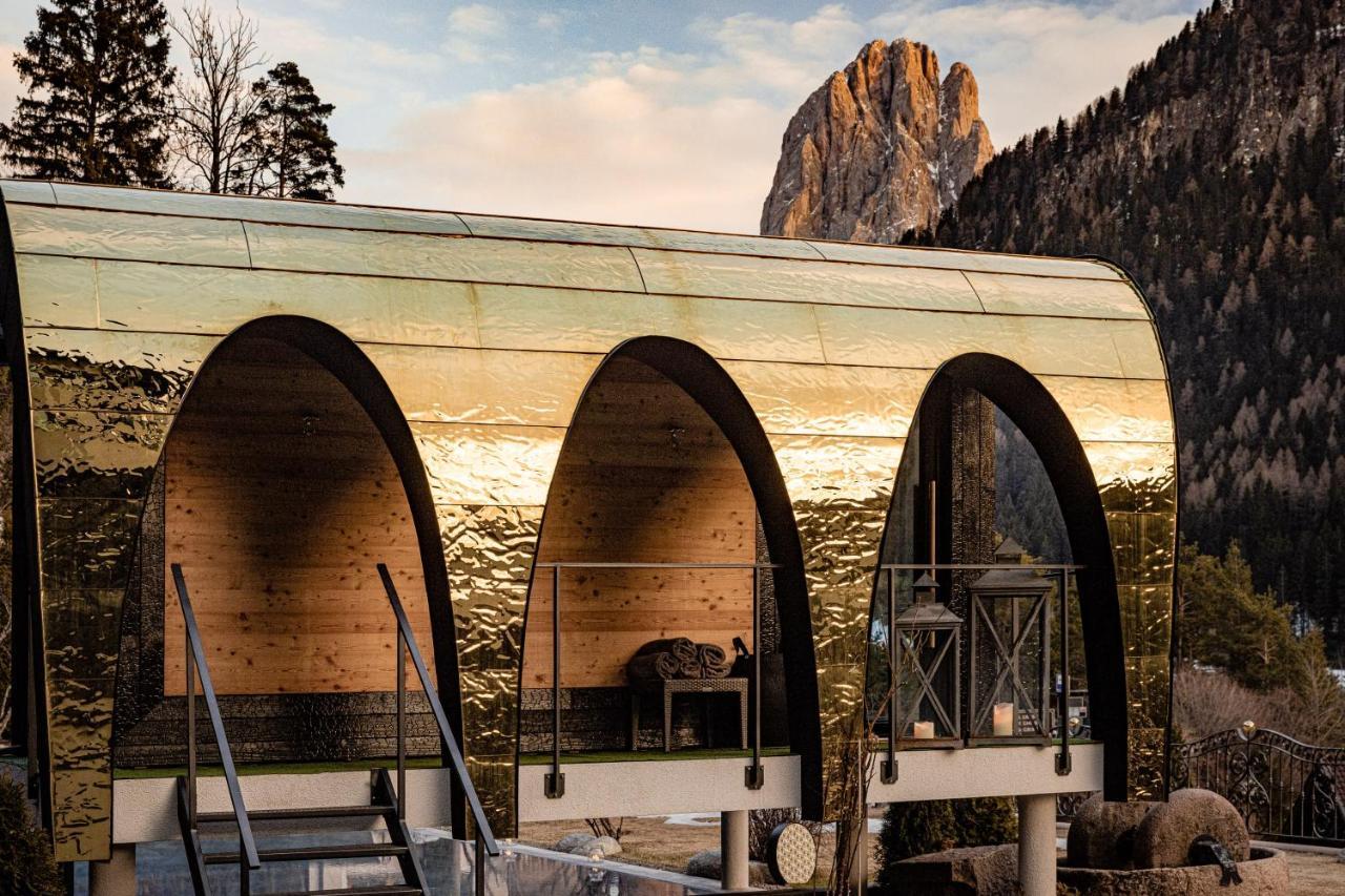 Alpin Garden Luxury Maison & Spa - Adults Only Ortisei Bagian luar foto