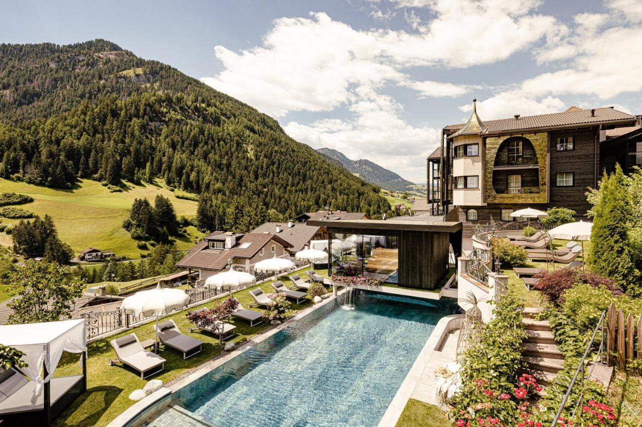 Alpin Garden Luxury Maison & Spa - Adults Only Ortisei Bagian luar foto